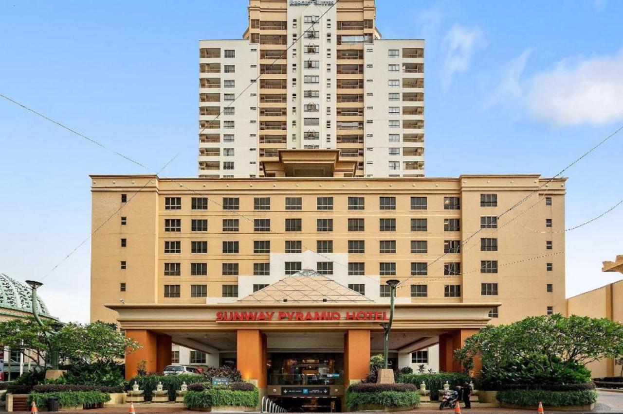 Millennium Suite At Pyramid Tower Petaling Jaya Exterior foto